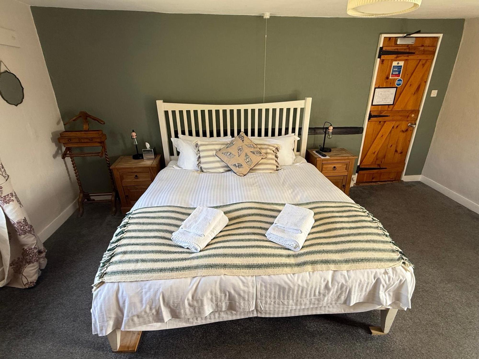 The Jolly Sailor, Orford Bed & Breakfast Exterior photo